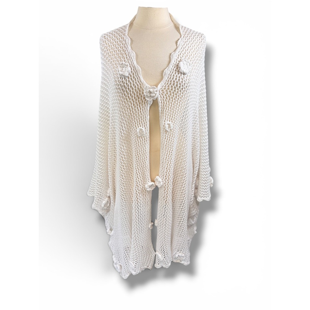 BOHO White Open-Knit Floral Accent Oversized Kimono Cardigan Button Closure, O/S